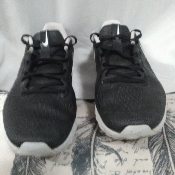 golf shoes - Picture 7 of 9